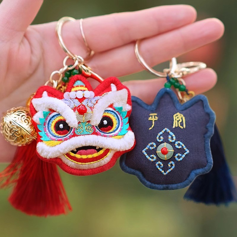 国潮醒狮平安符手工刺绣diy材料包古风香囊车挂钥匙扣送男友礼物