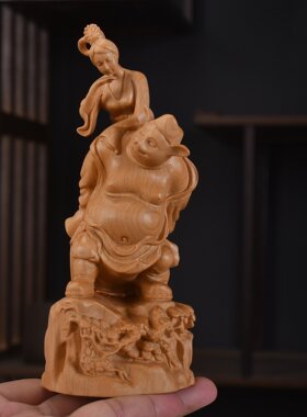 崖柏木雕精雕桌面人物摆件个性文玩实木工艺家居装饰猪八戒背H50