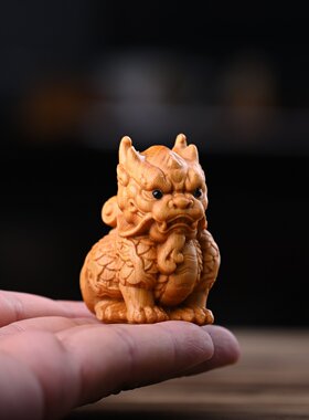 崖柏木雕背书麒麟文玩手把件黄金檀麒麟车载桌面装饰工艺摆件H80