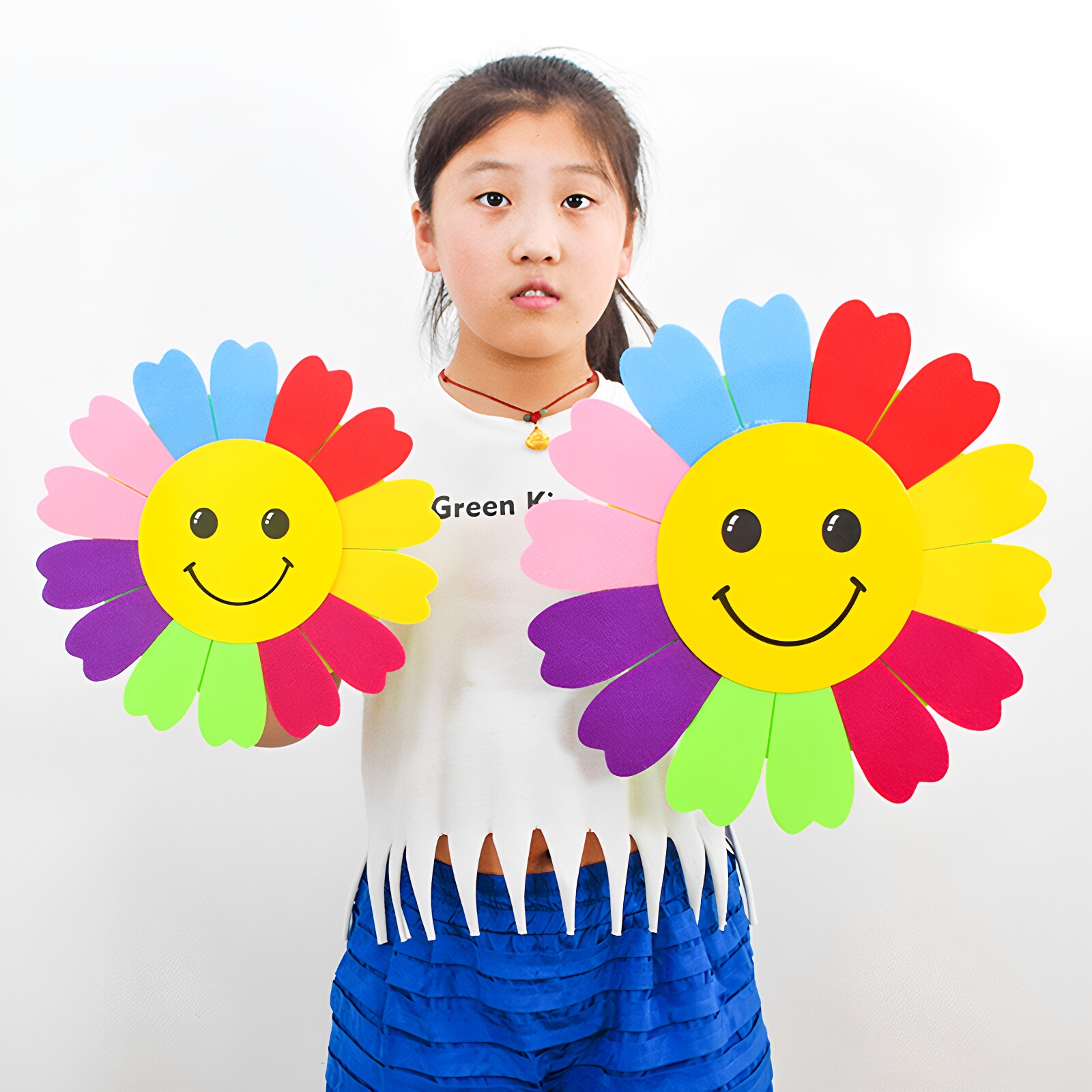 儿童舞蹈演出手拿花向日葵道具幼儿园运动会入场式七彩笑脸太阳花