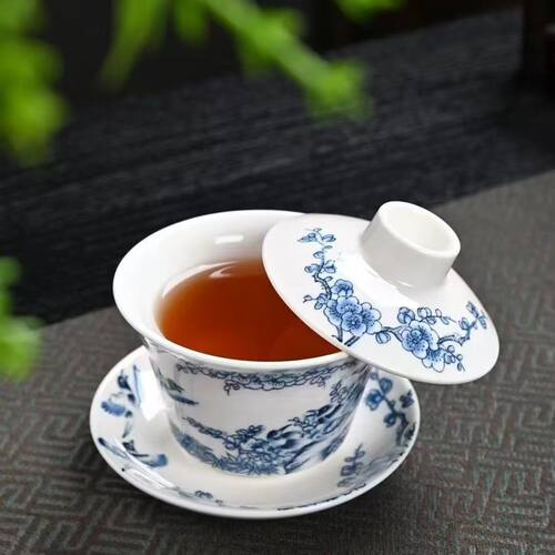 青花喜鹊悬停三才盖碗