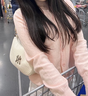 1688～雅姿欣针织开衫，韩系温柔粉色毛衣女软糯亲肤开衫圆领