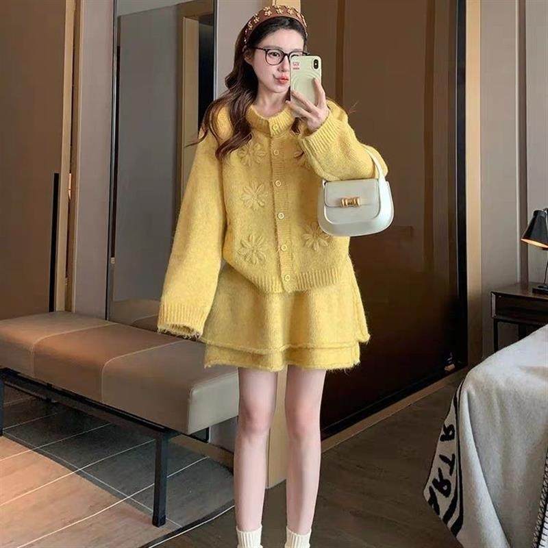 巨好看独特漂亮深秋冬装一整套小香风立体花朵毛衣半身裙两件套装,女装/女士精品,时尚套装,淘宝优惠券,粉丝福利购,淘宝优惠卷