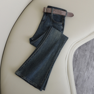 拉夏贝尔高腰蓝色微喇牛仔裤女2026春秋新款不贴腿宽松显瘦喇叭裤