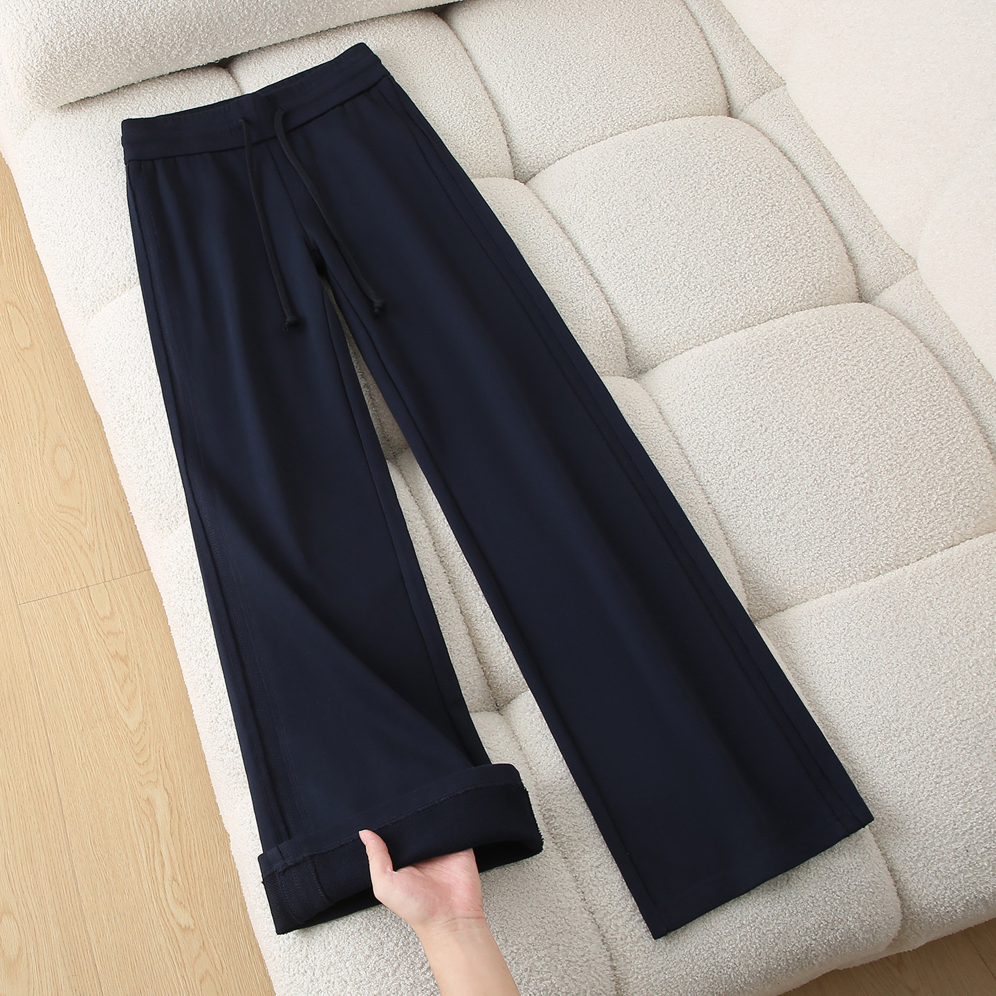 拉夏贝尔美式运动卫裤女春季2026新款高腰宽松垂感直筒休闲阔腿裤,女装/女士精品,牛仔裤,淘宝优惠券,粉丝福利购,淘宝优惠卷