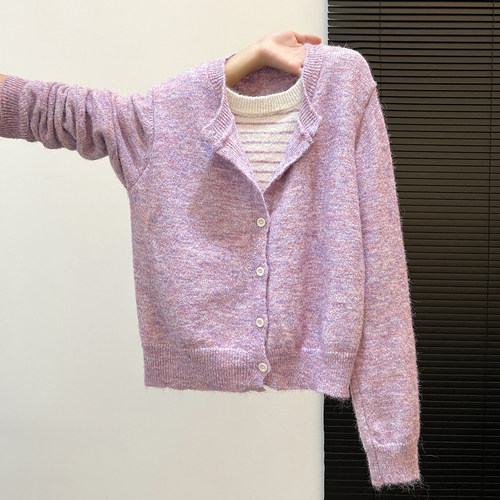 拉夏贝尔韩系软糯亲肤丝羊绒毛衣
