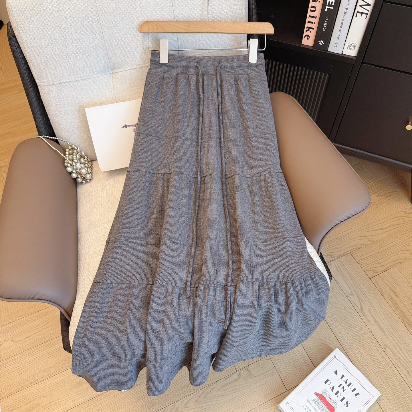 拉夏贝尔灰色半身裙女2026新款高腰显瘦A字蛋糕裙垂感大摆长裙子,女装/女士精品,半身裙,淘宝优惠券,粉丝福利购,淘宝优惠卷