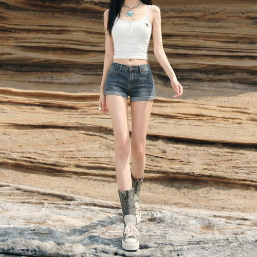 拉夏贝尔复古蓝辣妹风牛仔短裤女