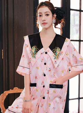 原创刺绣仿真丝冰丝睡衣套装带胸垫女薄款短袖宽松两件套家居服新