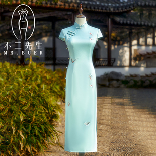 绿色旗袍女夏季2026新款高考送考礼服薄荷刺绣蝴蝶日常可穿连衣裙