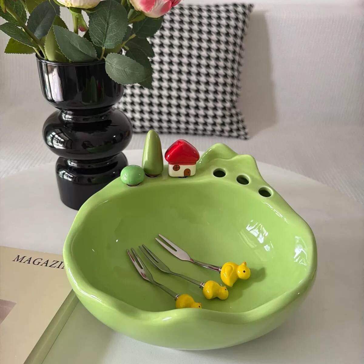 零食水果碗可爱小黄鸭陶瓷水果盘