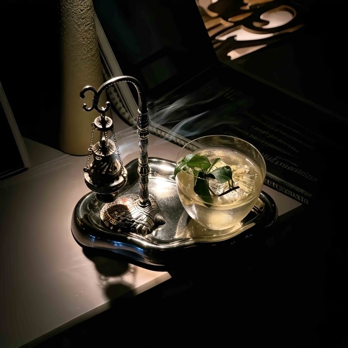 月渡清樽鸡尾酒装饰中秋特调酒杯托盘中式复古氛围感宫灯香炉摆件