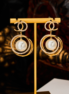 naingirl轻奢双C标志珍珠耳环女金色圆环设计高级感E9070