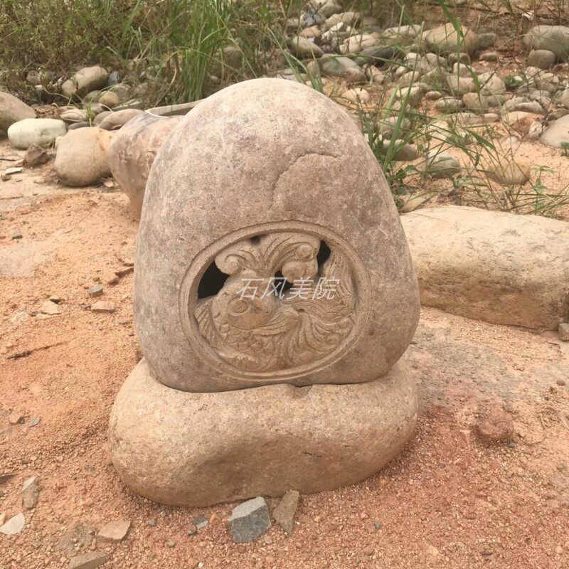 天然石头雕刻草坪灯园林绿地景观工程自然原石灯庭院鹅卵石小音箱