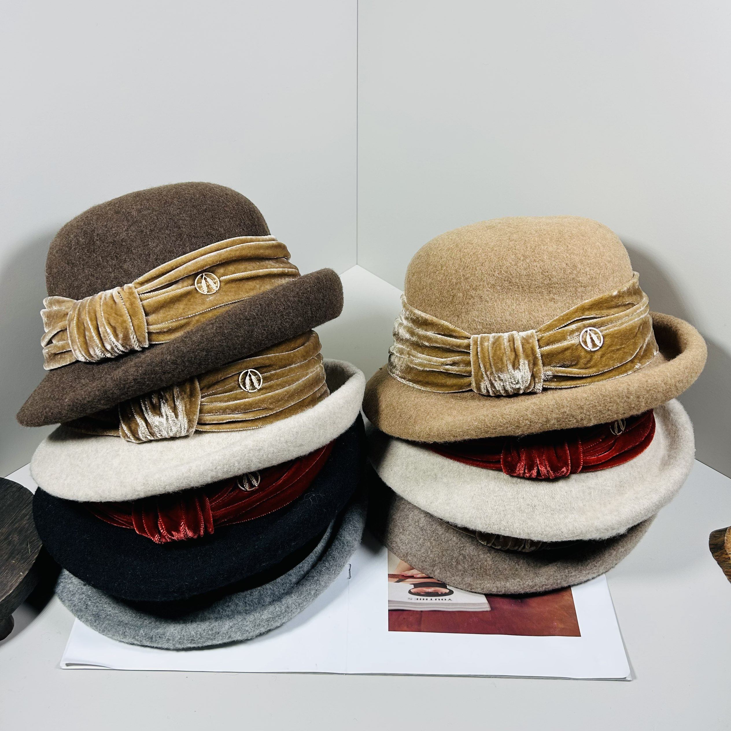 法式丝绒织带纯羊毛翻边渔夫帽女冬季新款百搭盆帽优雅复古礼帽潮