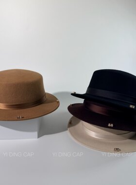 秋冬新款帽檐钉钻纯羊毛平顶帽女英伦风简约爵士帽宽檐保暖礼帽潮
