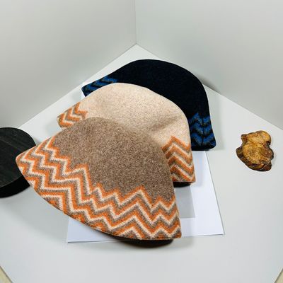 日系复古羊毛混纺格纹渔夫帽你