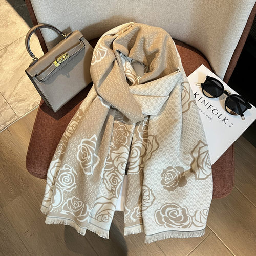 2025新款玫瑰花仿羊绒围巾