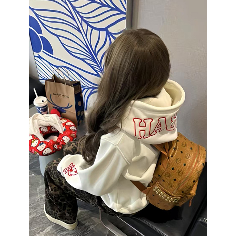 国潮牌字母小火苗刺绣连帽卫衣女