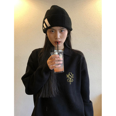 黑色假两件V领刺绣卫衣女款上衣