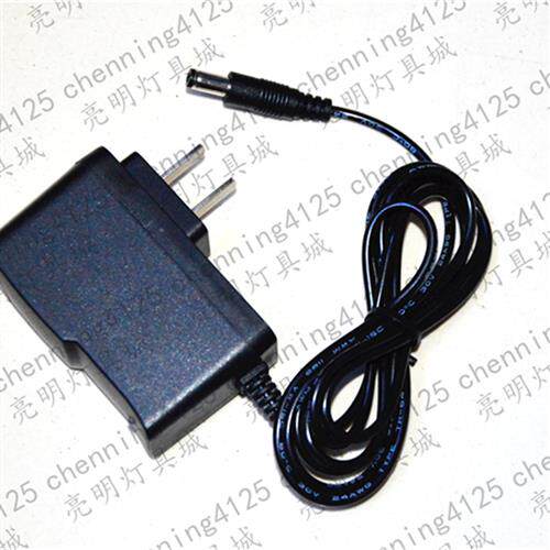 旭朗二代强光防水数码探照灯充电器XL-118 8000 8001 T6充电器属于什么档次？