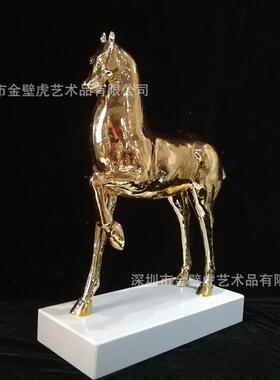电镀小金马摆件云贵川西南地区酒店售楼处样板房台面树脂羊马雕塑