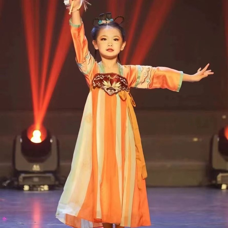 醉春风戏蝶舞飞扬儿童演出服中国舞表演服装古典舞蹈服蝴蝶道具新