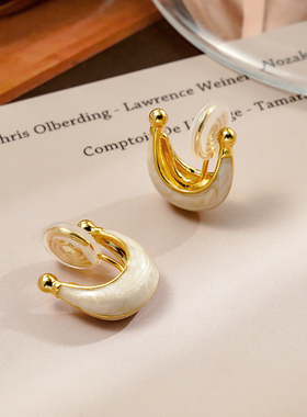 轻奢高级感百搭耳饰白色油画感无耳洞耳夹2023年气质蚊香盘耳环潮