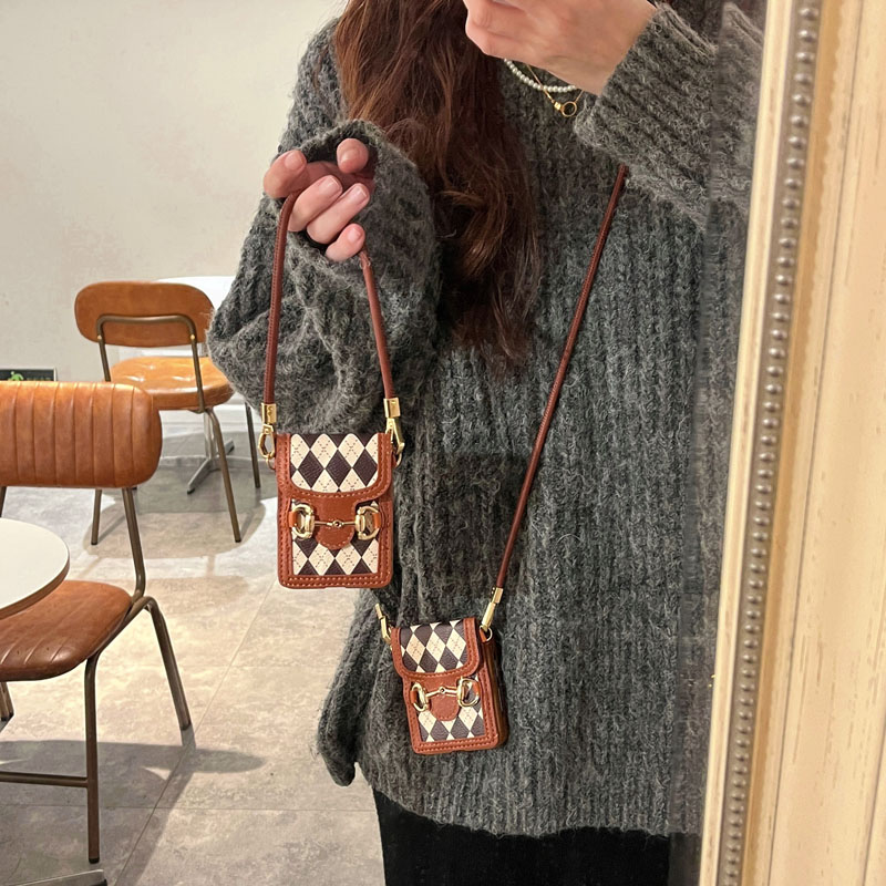 适用三星zflip5硬壳手提包斜挎包