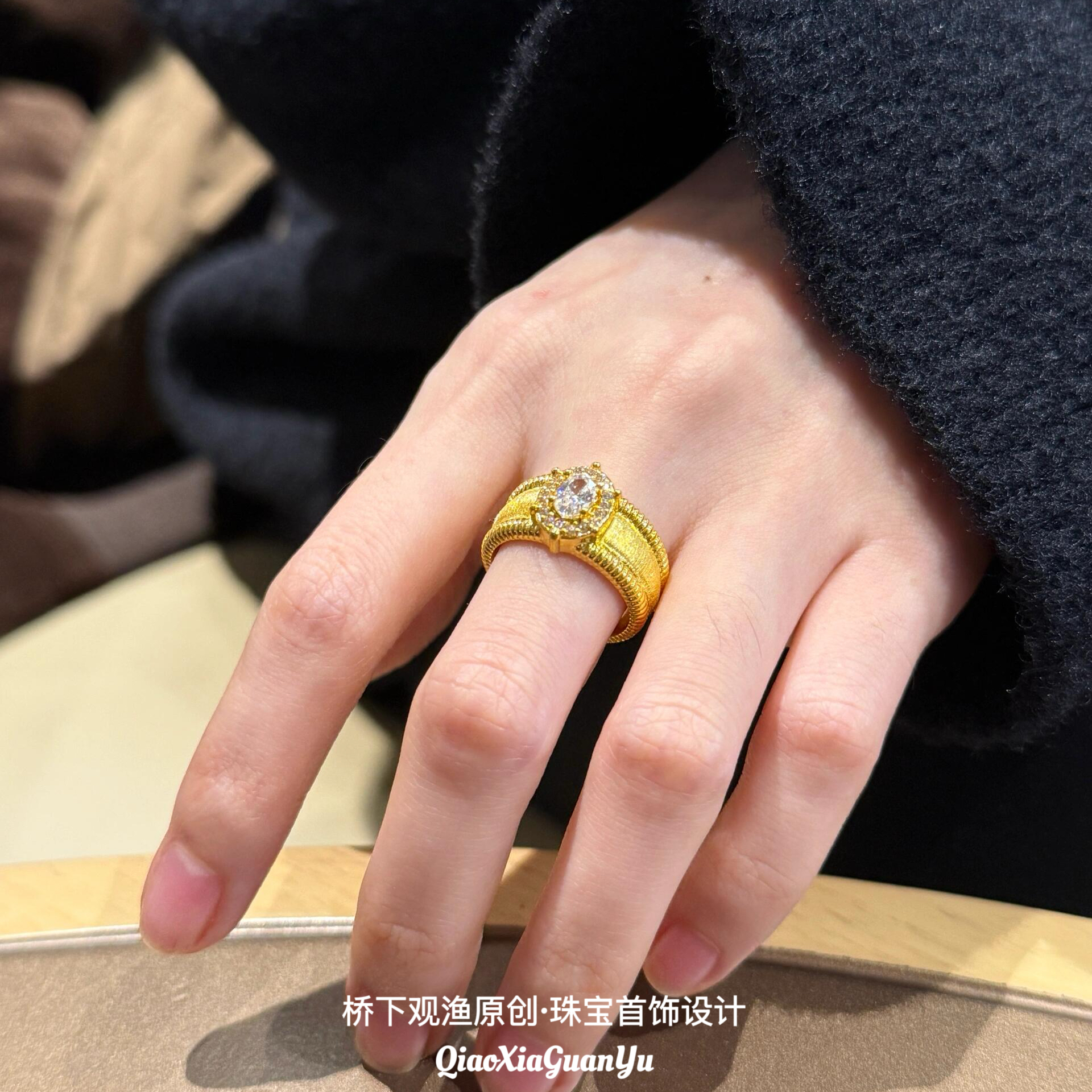 vintager中古椭圆鸽子蛋闪钻宽面金拉丝戒指女款食指戒不掉色指环