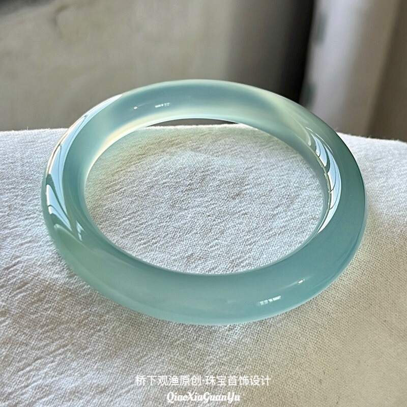 库里蓝高种玉髓玛瑙手镯马料圆条