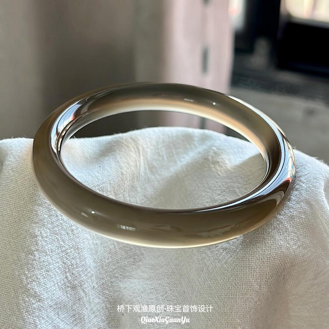 烟灰色手镯天然玛瑙玉髓手镯冰种灰色玉镯子美人条年轻款正品女款,饰品/流行首饰/时尚饰品新,手镯,淘宝优惠券,粉丝福利购,淘宝优惠卷