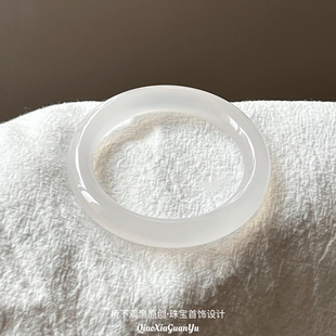 天然白月光手镯透亮冰种荔枝冻玛瑙手镯细圆条玉髓美人叮当镯 8mm