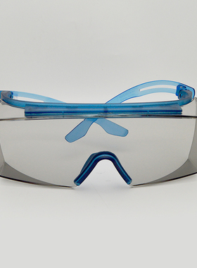 3M护目镜SF3700强防雾防护镜防紫外线防刮擦侧翼通气视野开阔PSD