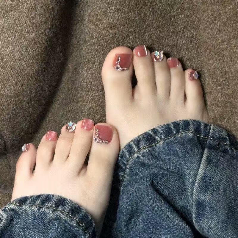 2026新款粉色镶钻脚趾甲穿戴甲