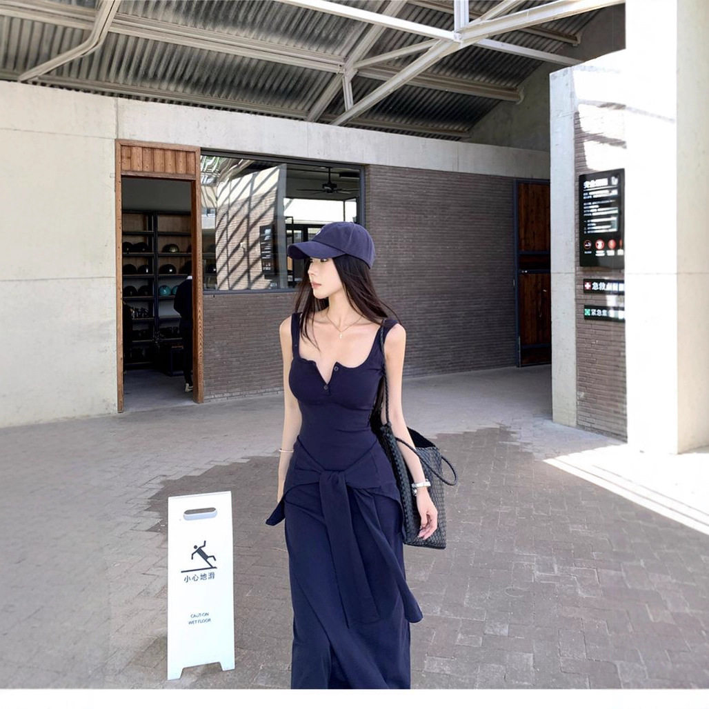 辣妹修身显瘦吊带连衣裙女新款夏季收腰设计感包臀a字长裙带披肩