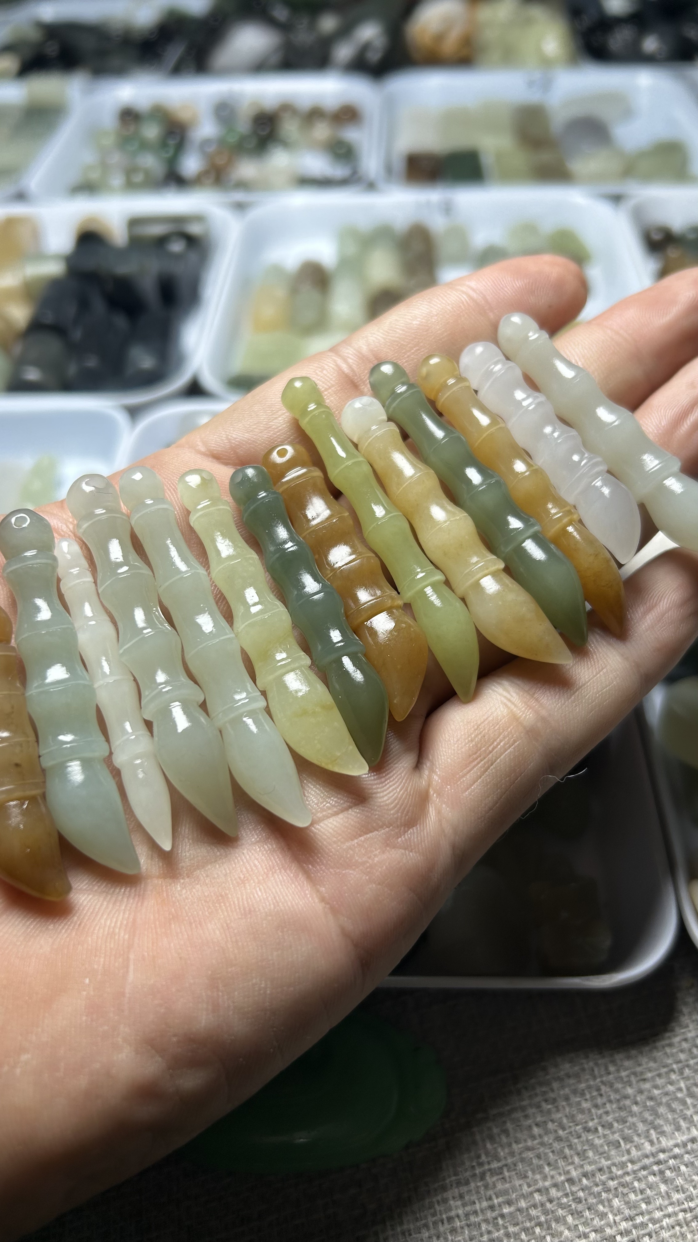 天然和田玉新疆黄糖料黄口青花烟紫白玉文昌笔小毛笔吊坠挂件提溜
