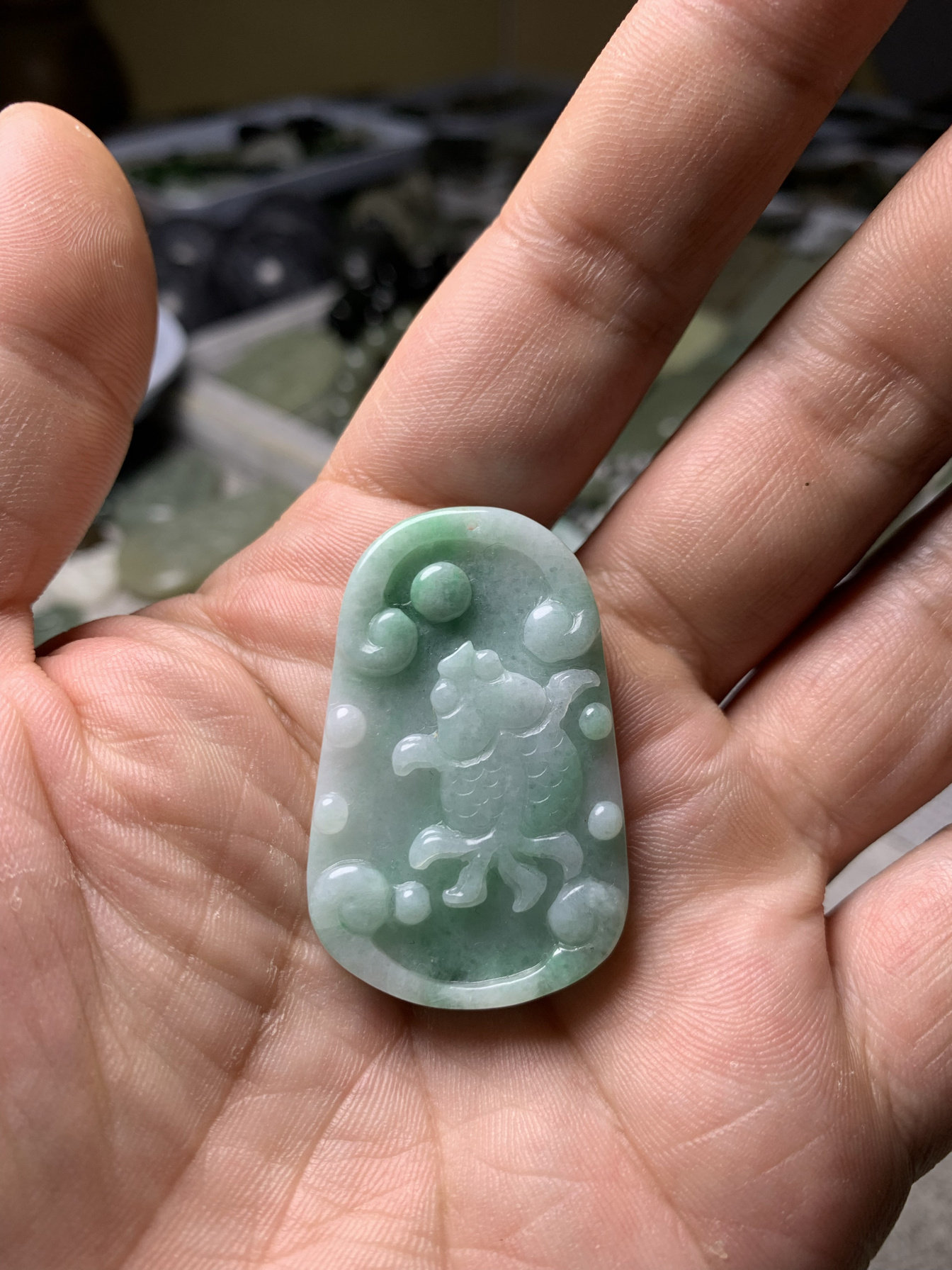 天然翡翠老坑缅甸豆绿翠金鱼吊坠挂件毛衣链牌子包挂车挂手牌手链