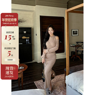 肉装小cherry 冬日恋歌  微胖优雅露肩收腰压褶假两件针织连衣裙