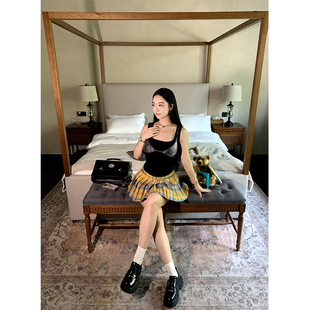 烫钻上衣后背镂空宽肩带背心 肉装 小cherry 曼妙弧度 微胖方领修身