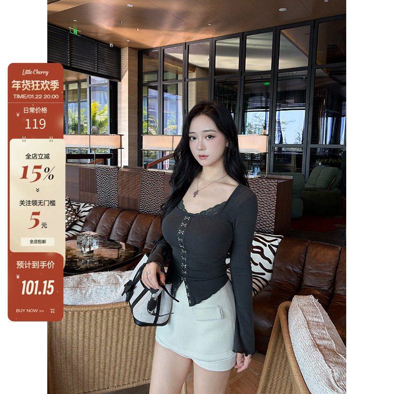 肉装小cherry 甜酷法则 纯欲方领拼接蕾丝微胖风纪扣织带修身上衣,女装/女士精品,毛针织衫,淘宝优惠券,粉丝福利购,淘宝优惠卷