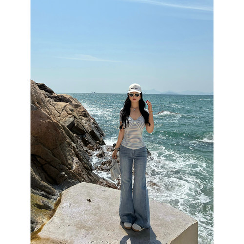 V腰复古百搭显瘦水洗直筒牛仔裤