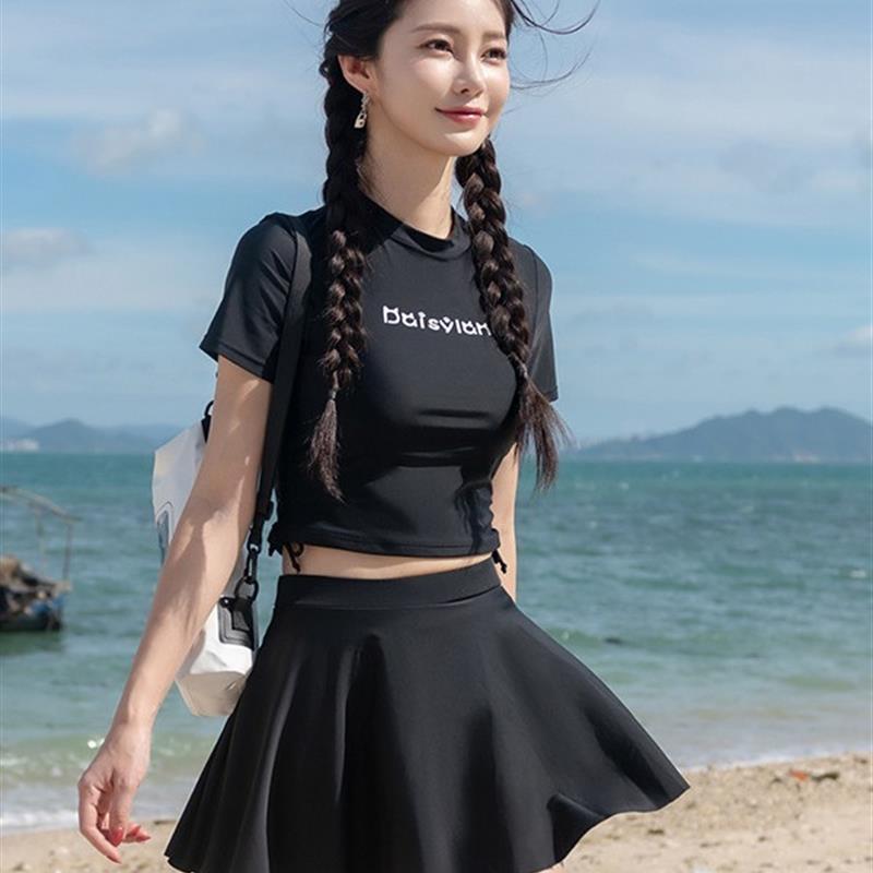 游泳衣女分体短袖保守2025新款高级感显瘦遮肚少女学生泡温泉泳