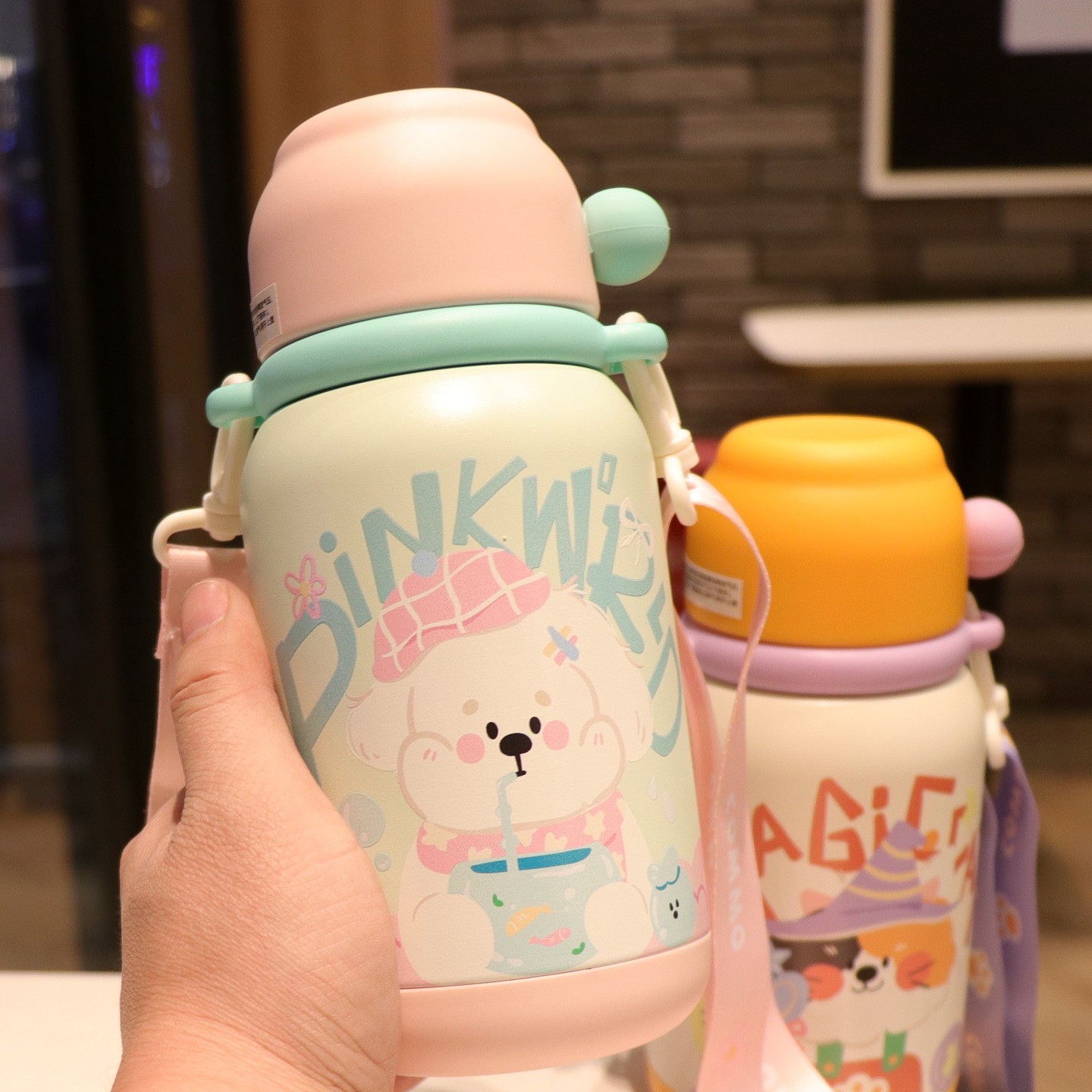 儿童保温杯大容量学生双饮吸管水杯316不锈钢杯子高颜值背带便携