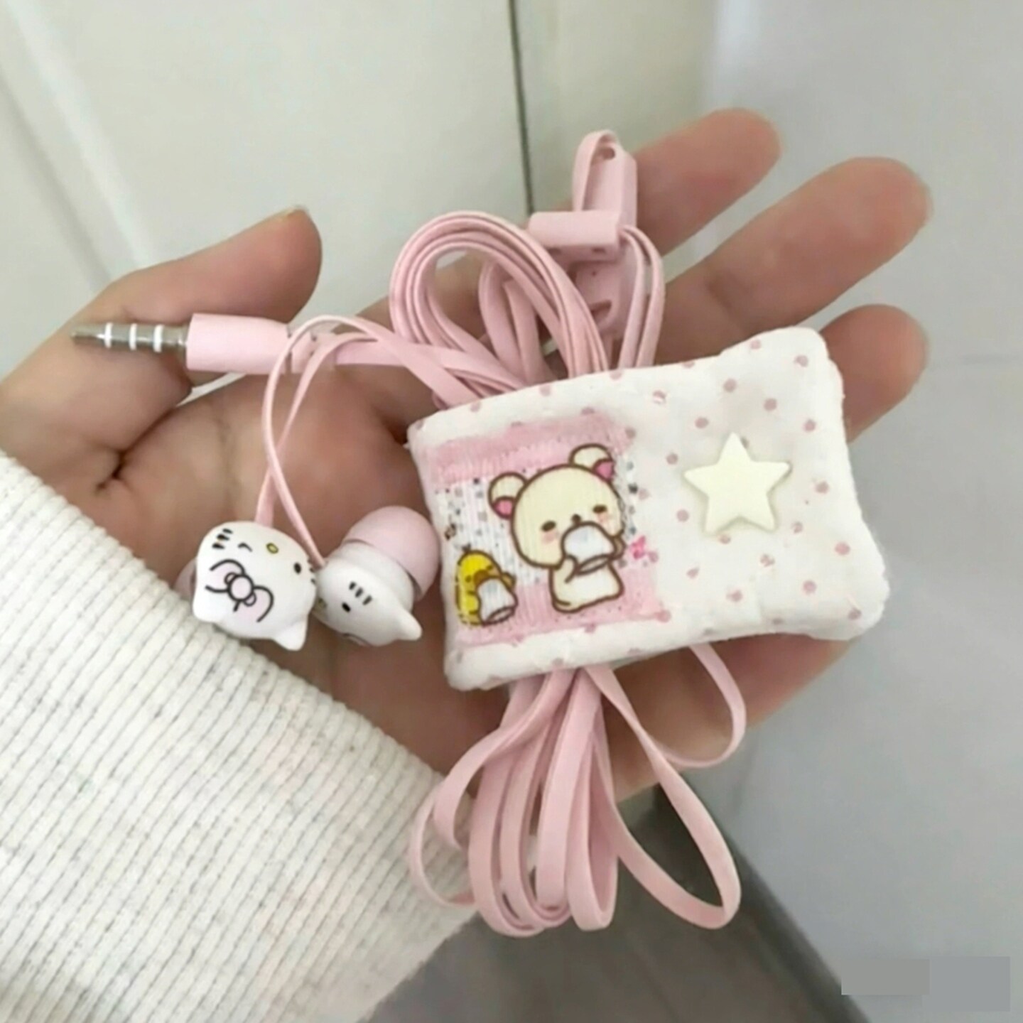 有线耳机收纳卡通可爱数据线收纳理线充电线耳机绑带固定卡扣线夹
