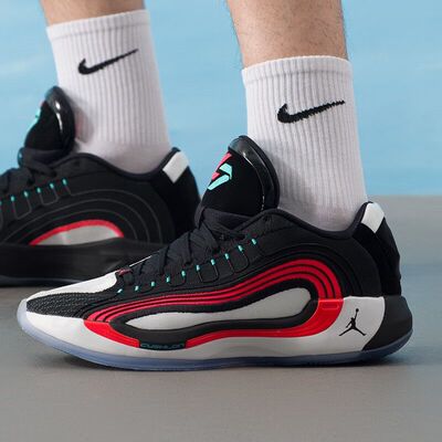 Nike/耐克Jordan Luka 4 男子舒适耐磨包裹透气篮球鞋HF0824