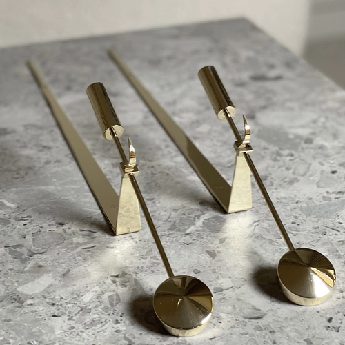 Швеция Skultuna минималистский ретро -колокол, настенная свеча, скульптура, современная минималистская гостиная подсвечника