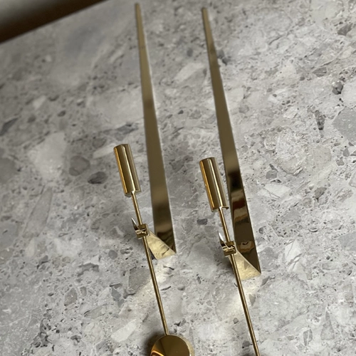 Швеция Skultuna минималистский ретро -колокол, настенная свеча, скульптура, современная минималистская гостиная подсвечника