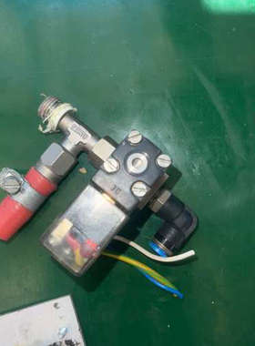 德国burkert宝德电磁阀  042050 电压24Ｖ 拆