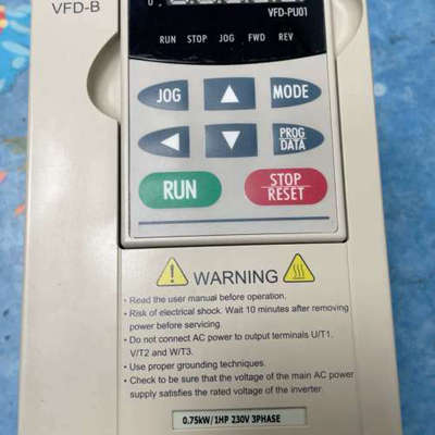 台达变频器VFD007B23A上过电没使用